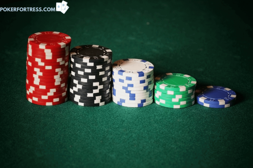 Apakah chip poker bernilai uang sungguhan?